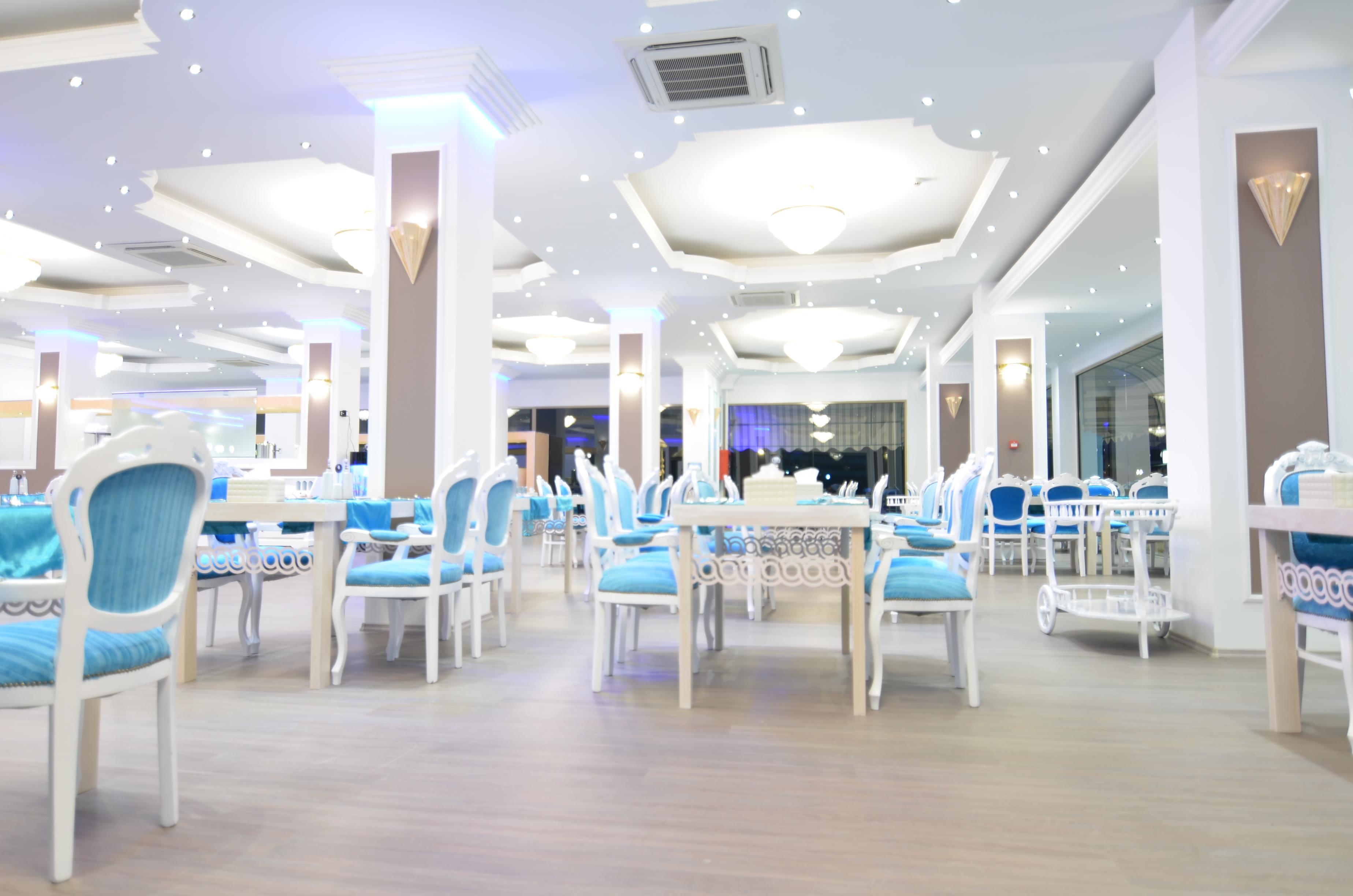 Hotel Phoenicia Luxury 4*