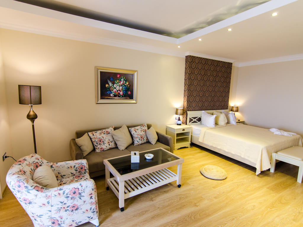 Phoenicia Luxury